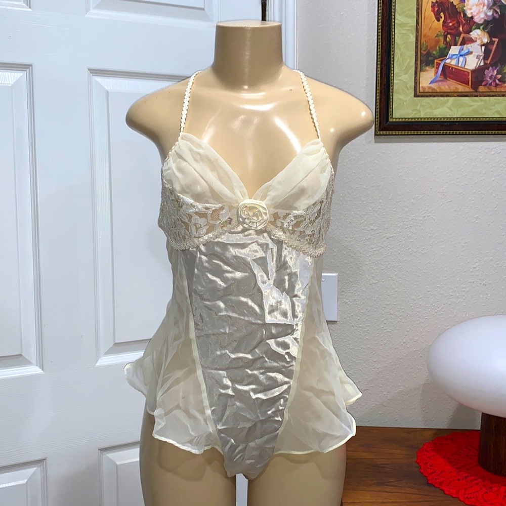 Vintage 80s Terry Russo Cream  Embroidered Teddy L